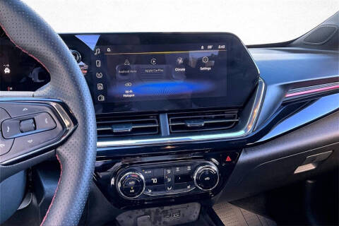 2025 Chevrolet Trax RS