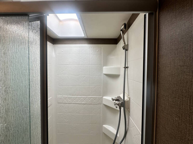 2015 Thor Motor Coach Hurricane