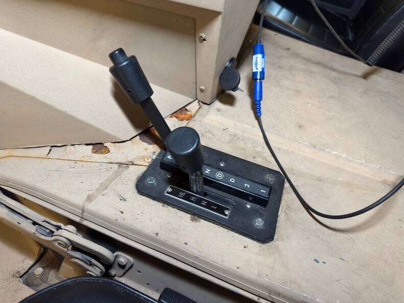 2005 AM General Hummer