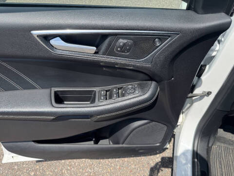 2022 Ford Edge ST
