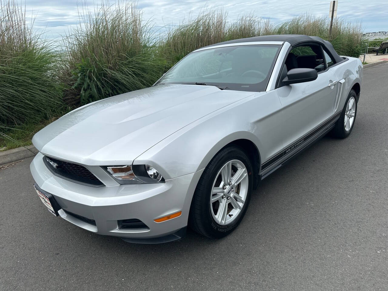 2010 Ford Mustang 4