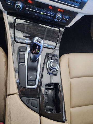 2013 BMW 5 Series 528i