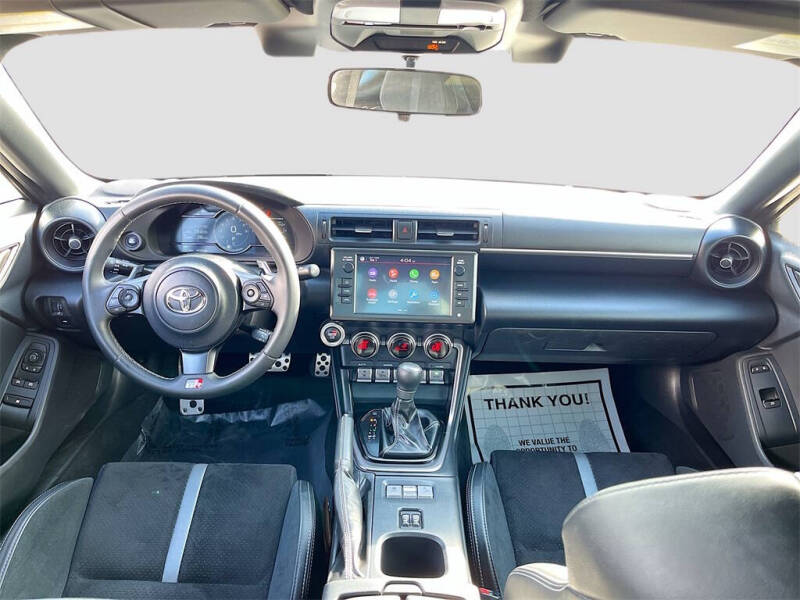 2024 Toyota GR86 Premium