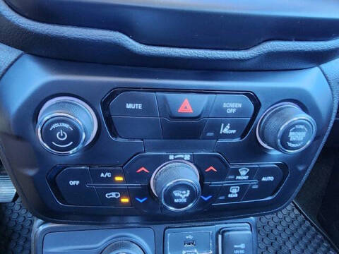 2023 Jeep Renegade Trailhawk