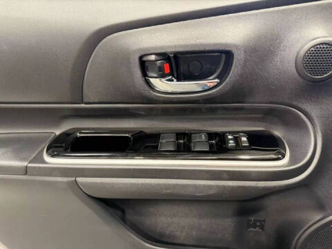 2016 Toyota Prius c Two