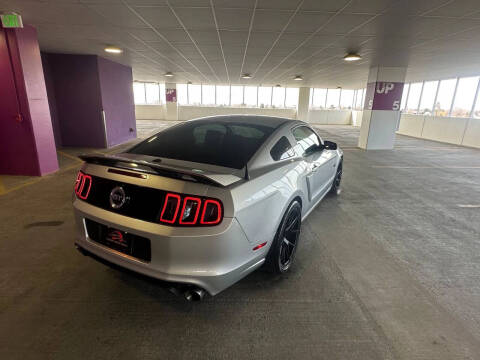 2014 Ford Mustang GT Premium