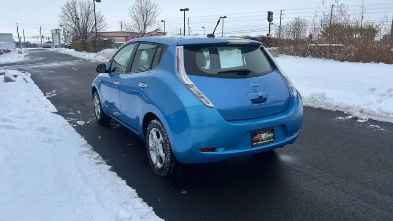 2011 Nissan LEAF