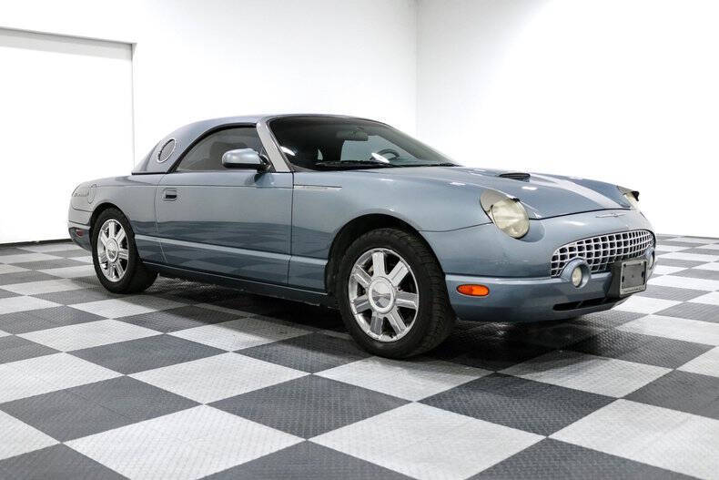 2005 Ford Thunderbird Deluxe