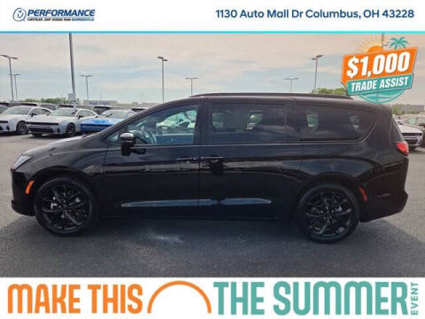 2027 Chrysler Pacifica Limited