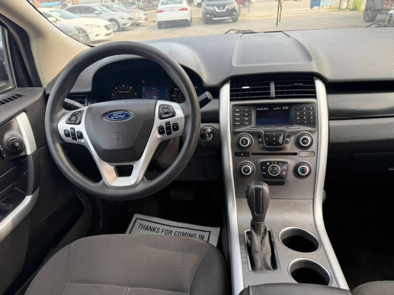 2012 Ford Edge SE
