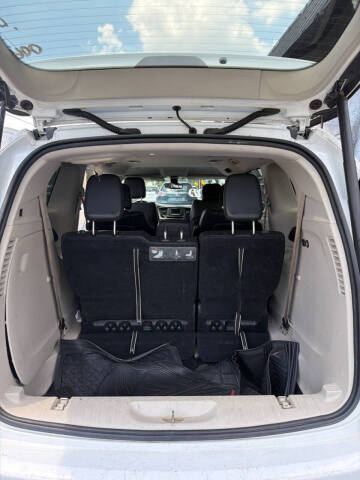 2017 Chrysler Pacifica Touring-L