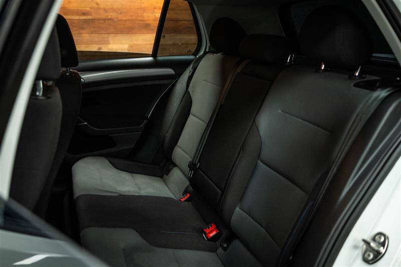 2016 Volkswagen e-Golf SE