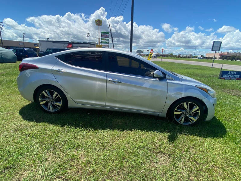 2015 Hyundai Elantra Limited photo 2