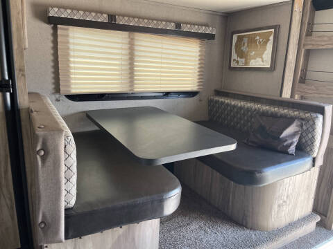 2020 Palomino BACKPACK EDITION