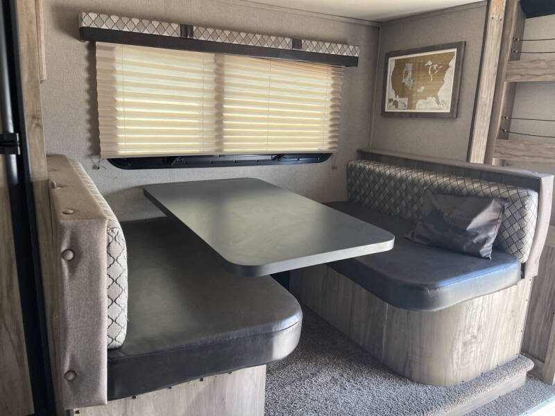 2020 Palomino BACKPACK EDITION