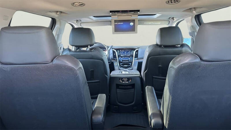 2020 Cadillac Escalade Luxury