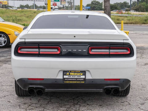 2015 Dodge Challenger SXT Plus