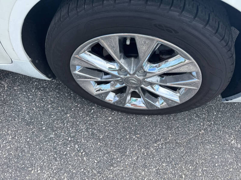 2014 Lexus ES 300h