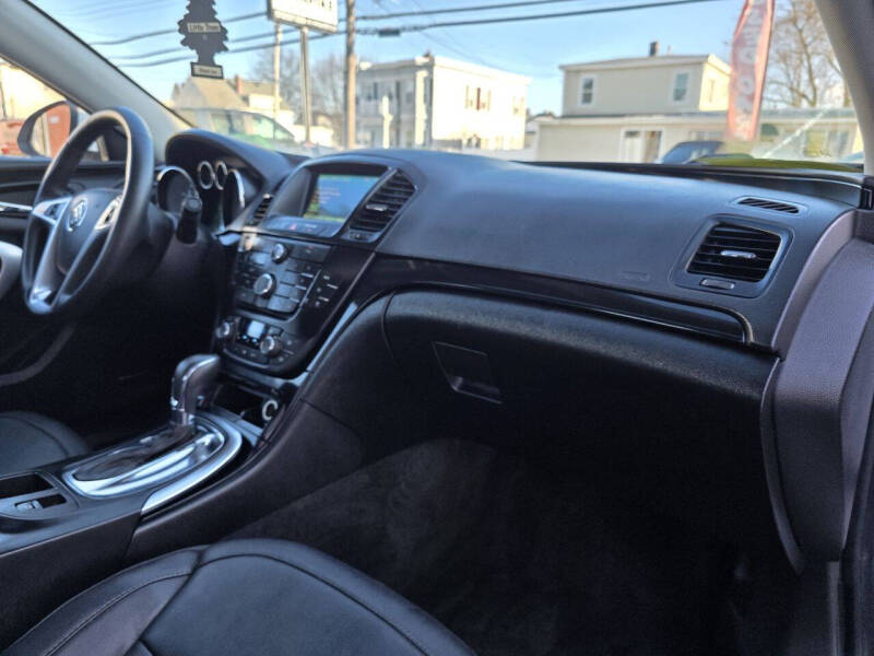 2013 Buick Regal Premium 2