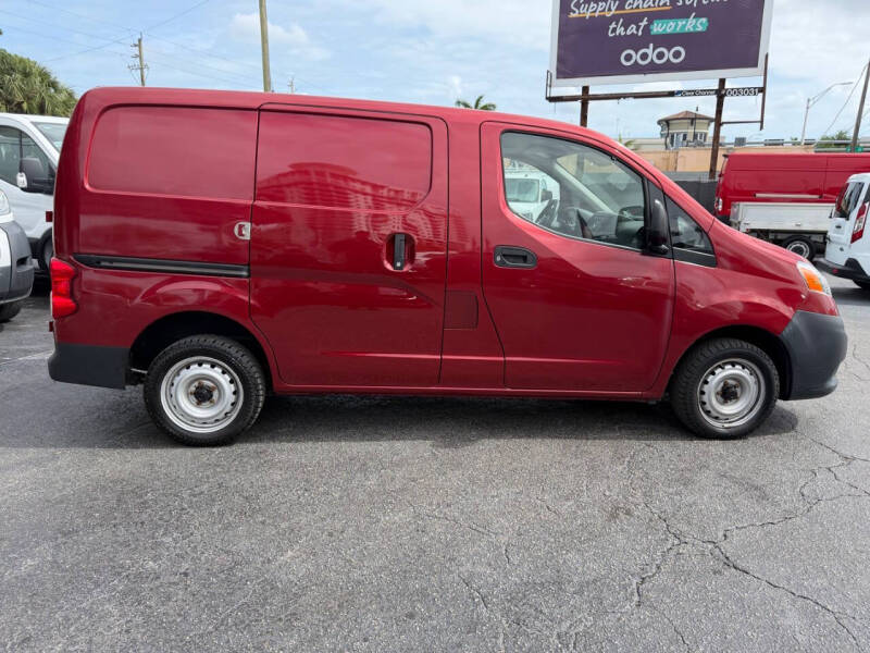 2017 Nissan NV200 S