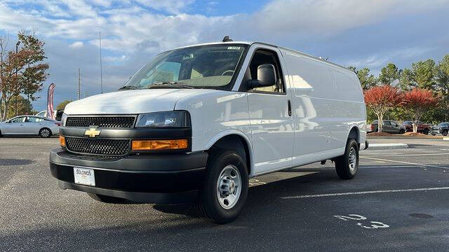 2025 Chevrolet Express 2500