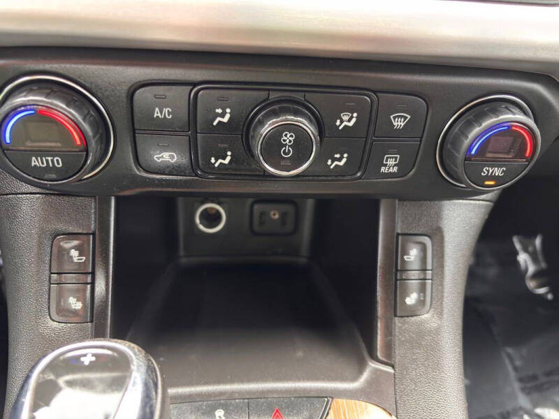 2017 GMC Acadia SLE-2