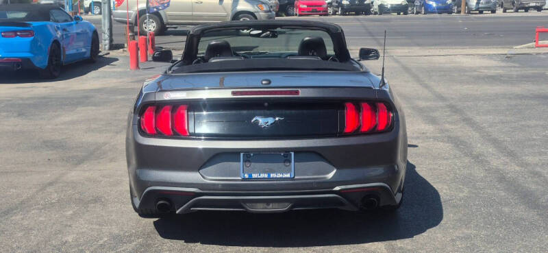 2020 Ford Mustang