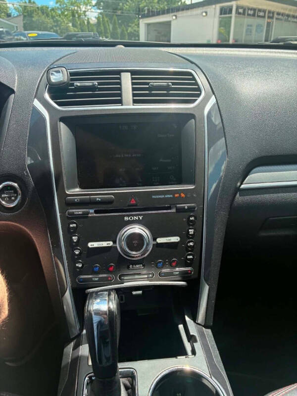 2017 Ford Explorer Sport