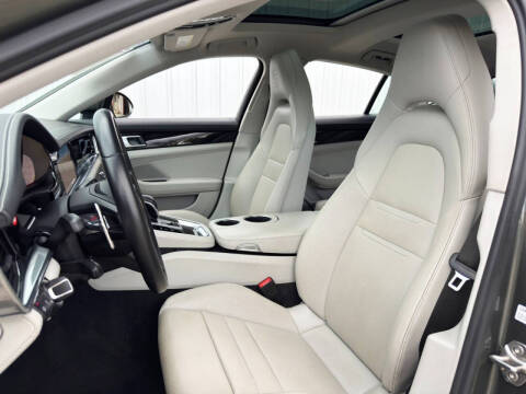 2022 Porsche Panamera Platinum Edition