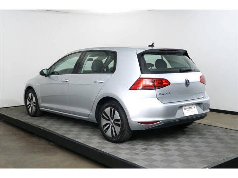 2016 Volkswagen e-Golf SE