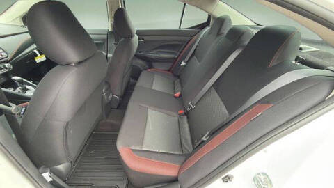 2025 Nissan Versa SR