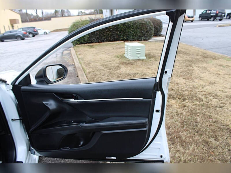 2020 Toyota Camry XSE