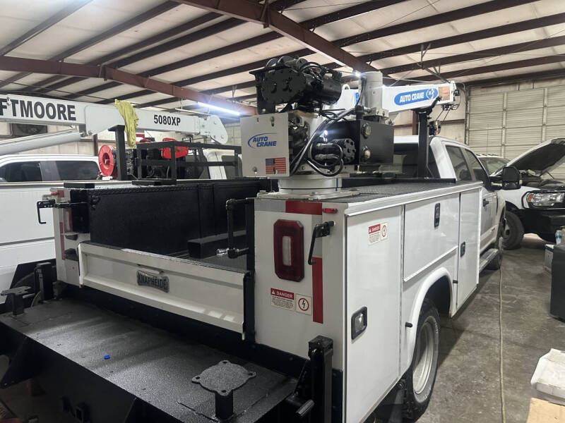 2019 Ford F-350 Super Duty Chassis Cab XL's photo