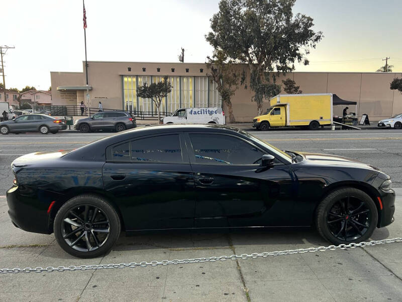 2019 Dodge Charger SXT