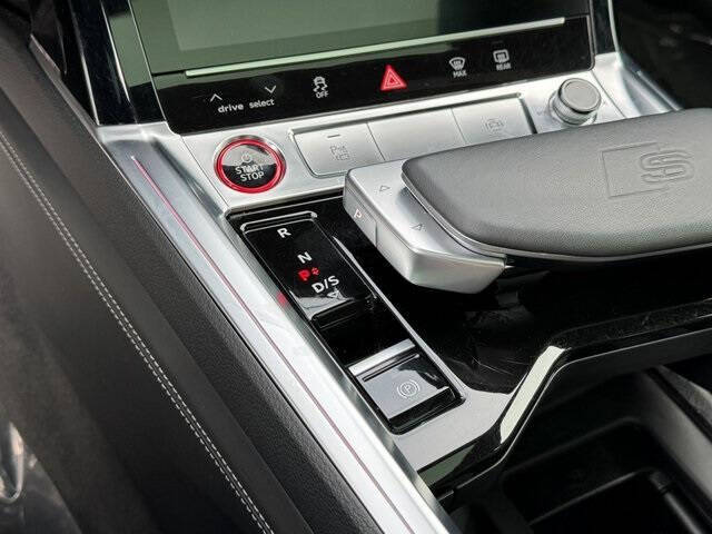 2023 Audi e-tron S quattro Premium Plus