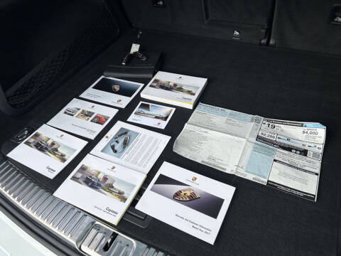 2017 Porsche Cayenne Platinum Edition