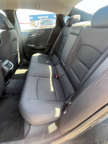 2017 Chevrolet Malibu LT