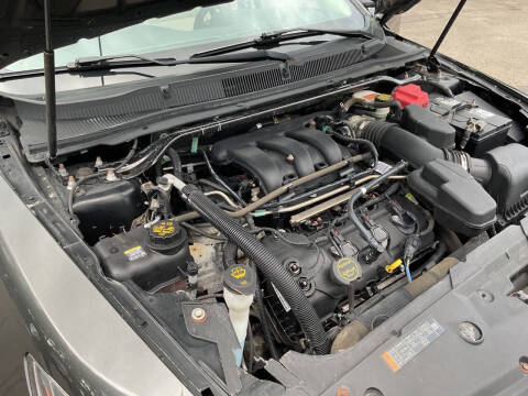 2015 Ford Taurus SEL
