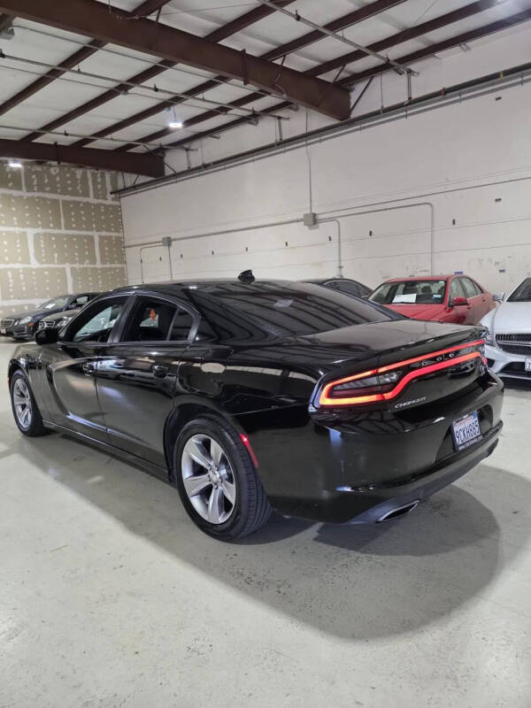 2017 Dodge Charger SXT