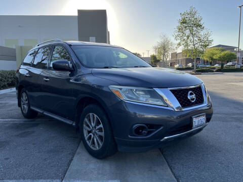 2014 Nissan Pathfinder SV
