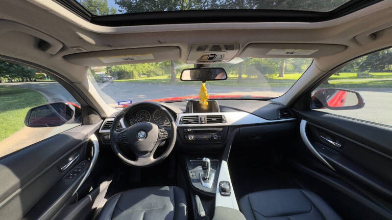 2012 BMW 3 Series 328i