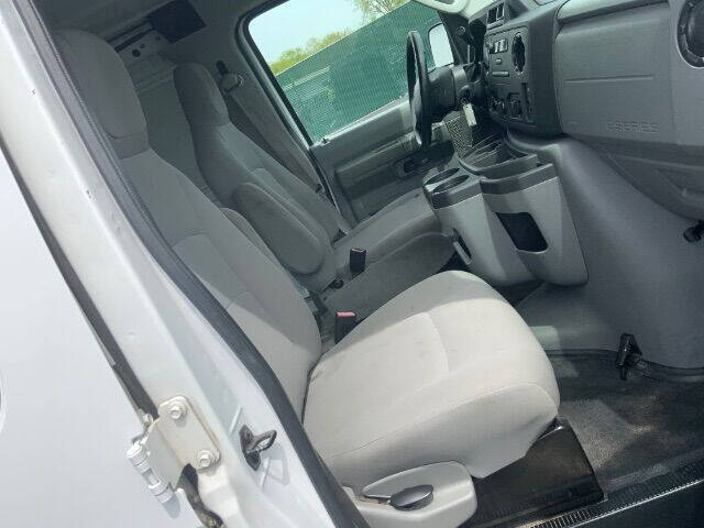 2014 Ford E-Series E-250