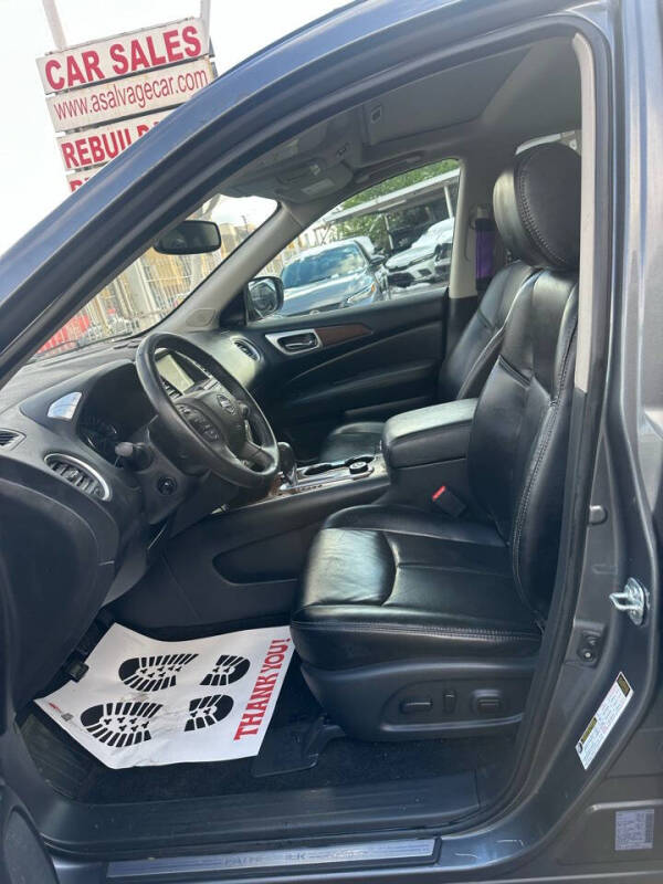 2018 Nissan Pathfinder Platinum