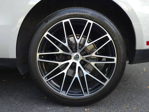 2023 Porsche Macan