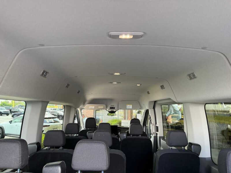 2025 Ford Transit 350 XLT