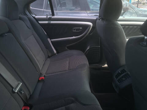 2017 Ford Taurus SEL