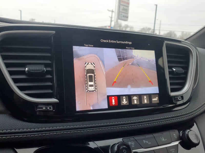 2025 Chrysler Pacifica Plug-In Hybrid