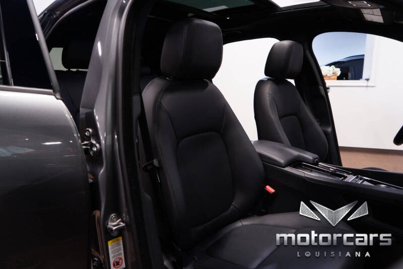 2018 Jaguar F-PACE 25t Premium