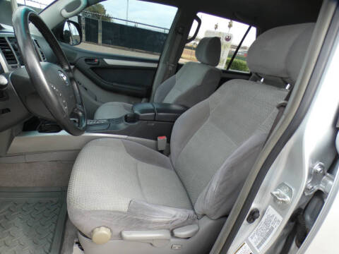 2004 Toyota 4Runner SR5