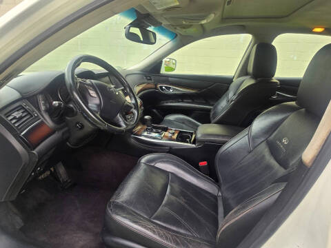 2012 Infiniti M37